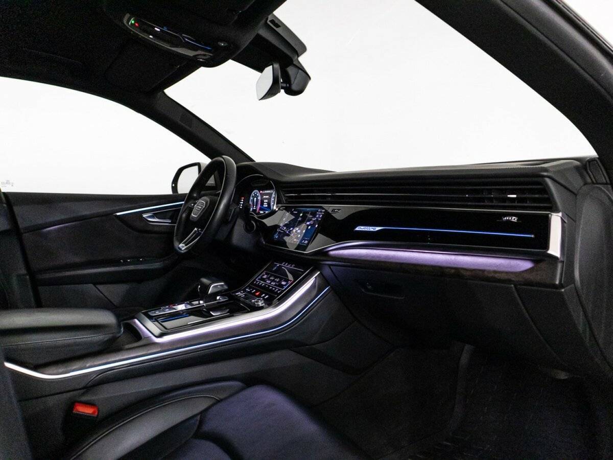 Купить Audi Q8 с пробегом. Фото: #23