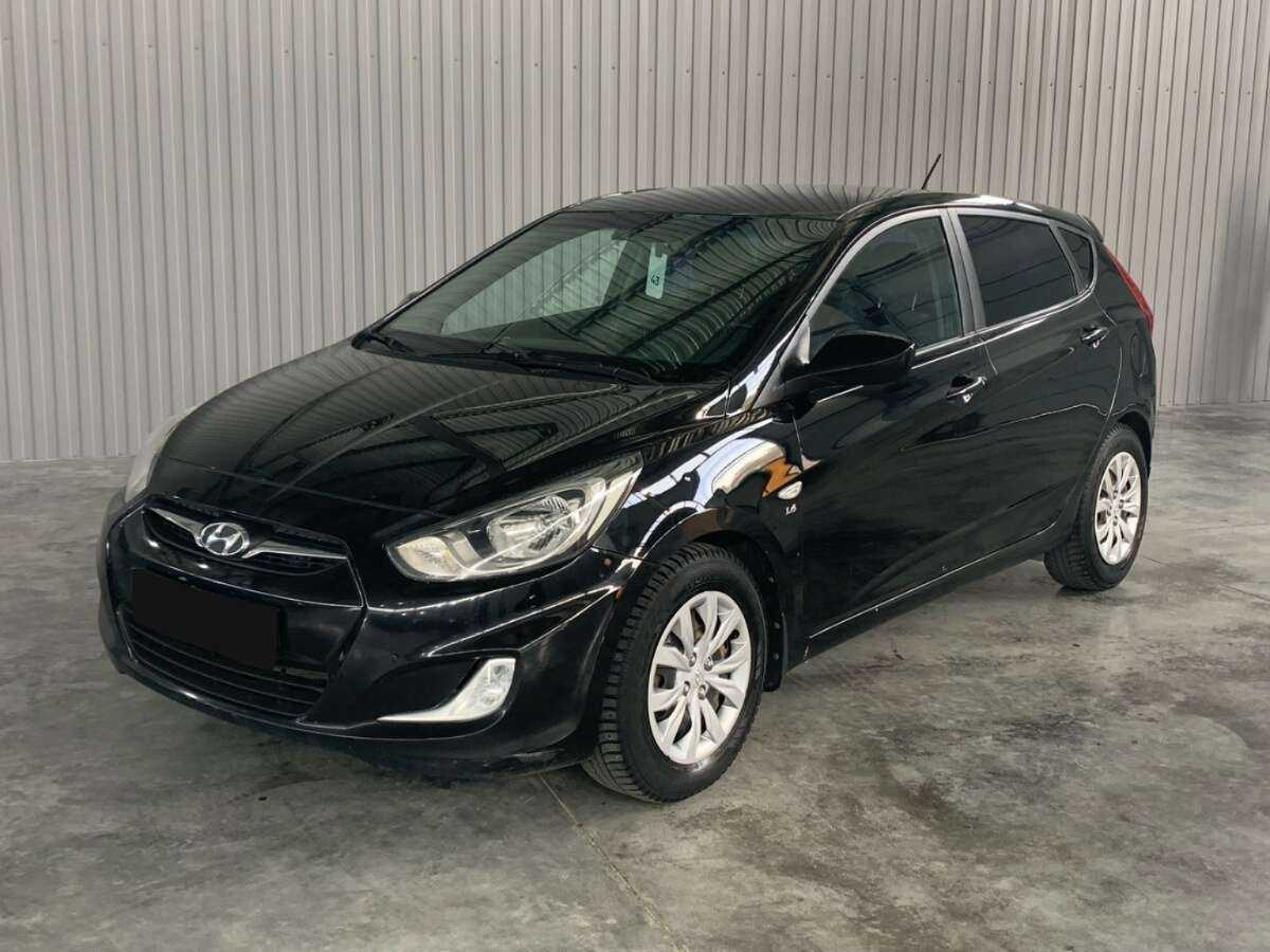 Купить Hyundai Solaris с пробегом. Фото: #0