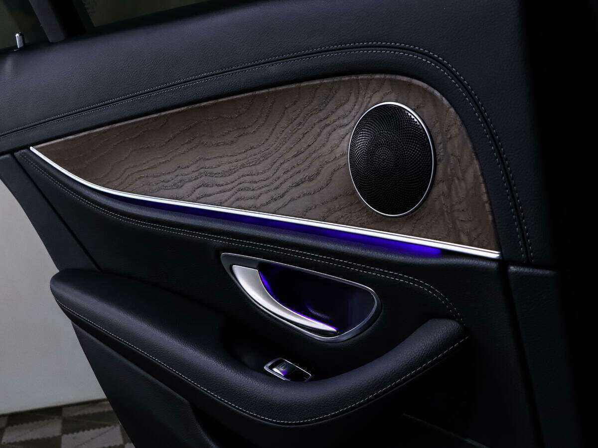 Купить Mercedes-Benz E-Класс с пробегом. Фото: #22