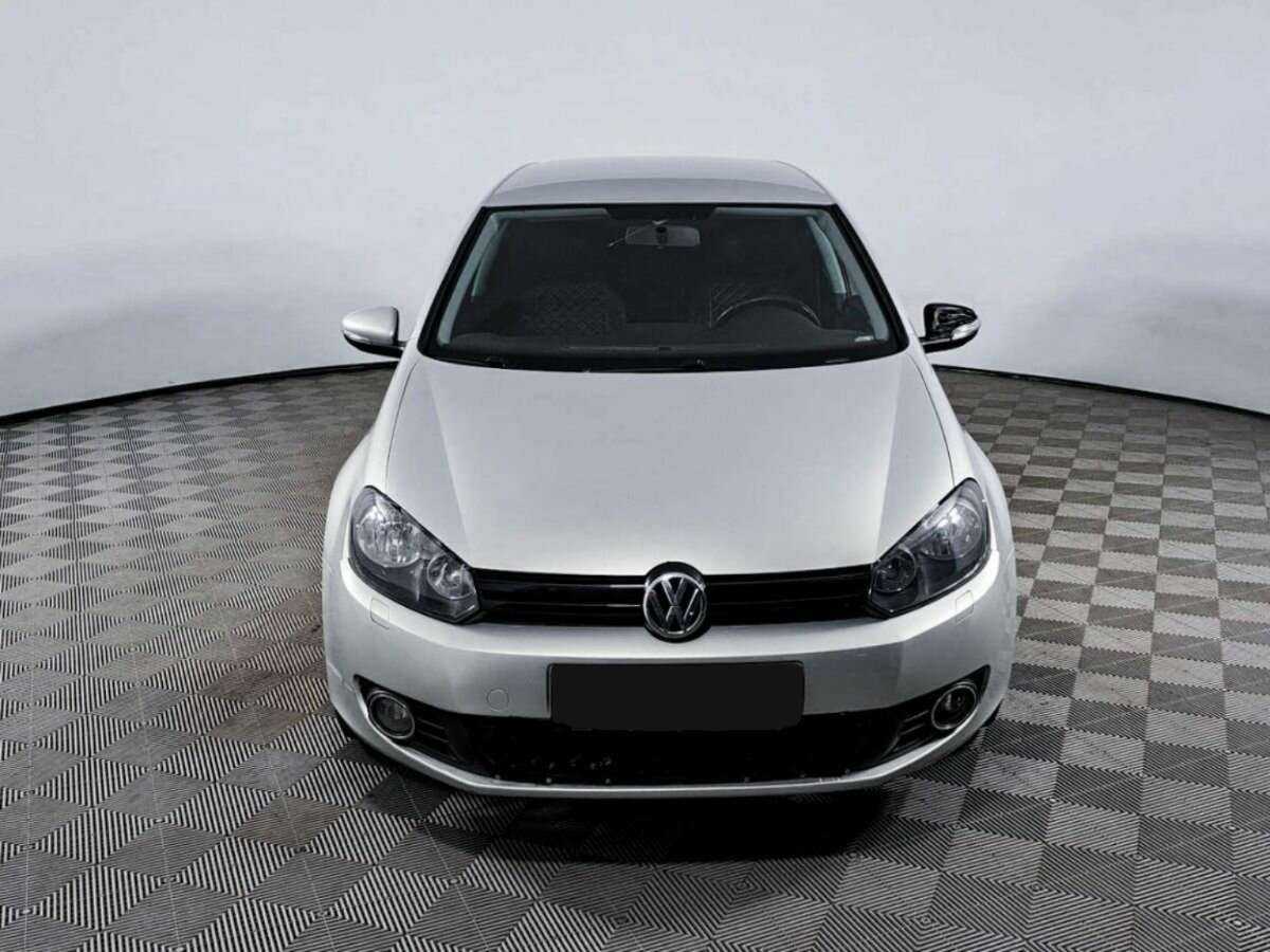 Купить Volkswagen Golf с пробегом. Фото: #1