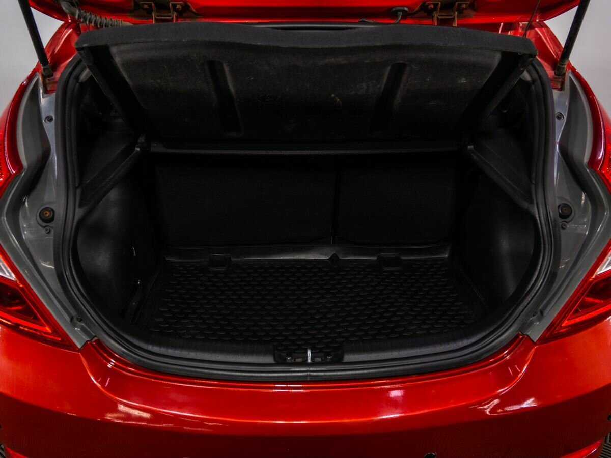 Купить Hyundai Solaris с пробегом. Фото: #20