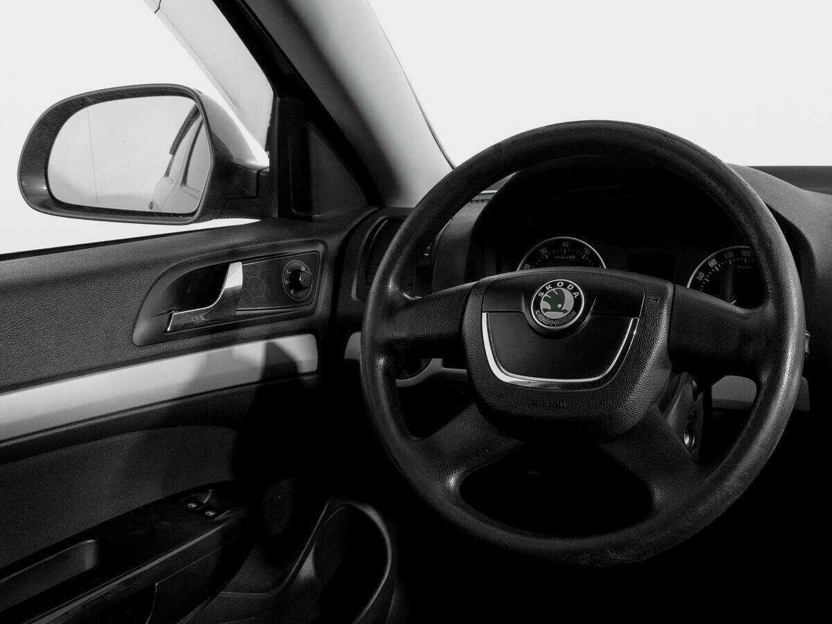 Купить Skoda Octavia с пробегом. Фото: #13