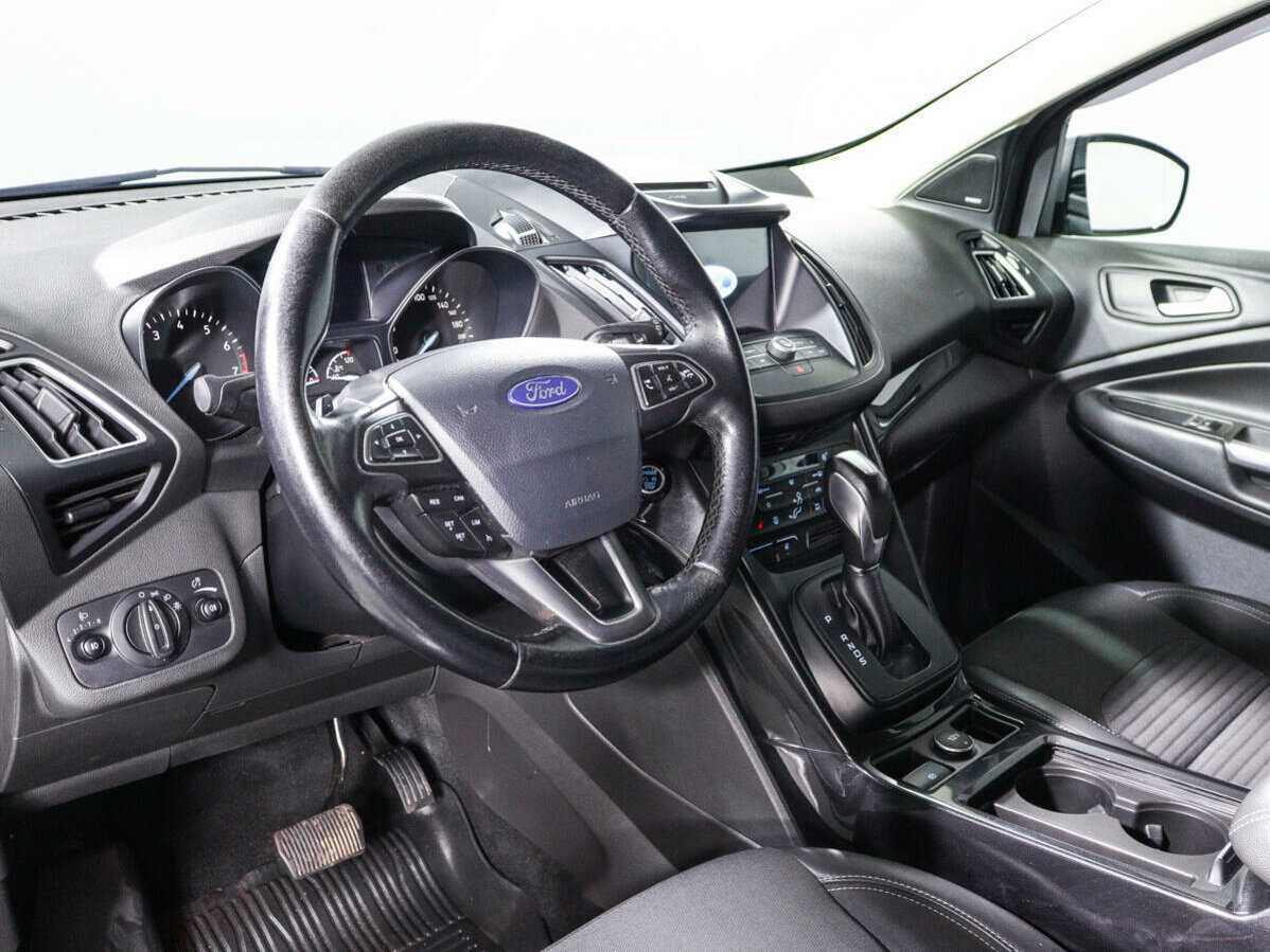 Купить Ford Kuga с пробегом. Фото: #13