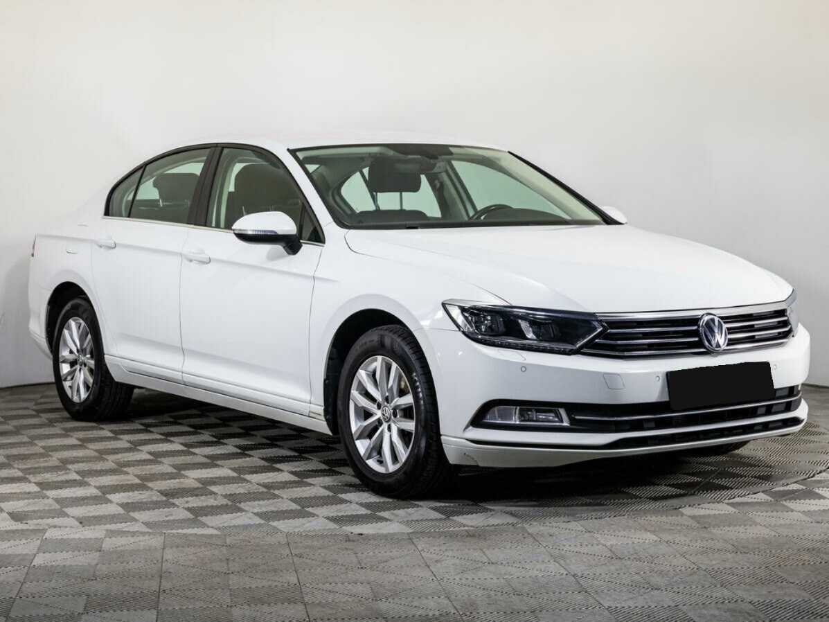 Купить Volkswagen Passat с пробегом. Фото: #2