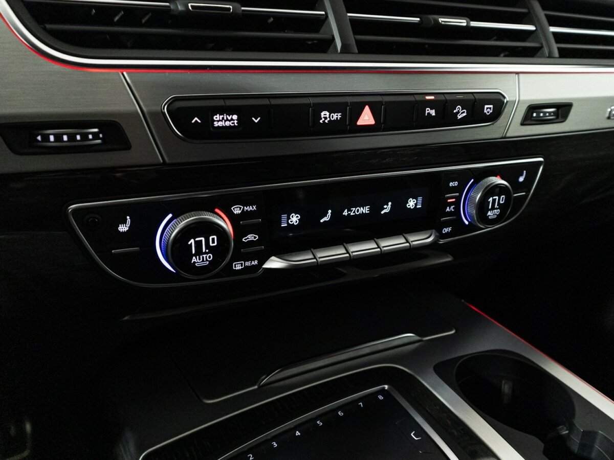 Купить Audi Q7 с пробегом. Фото: #14