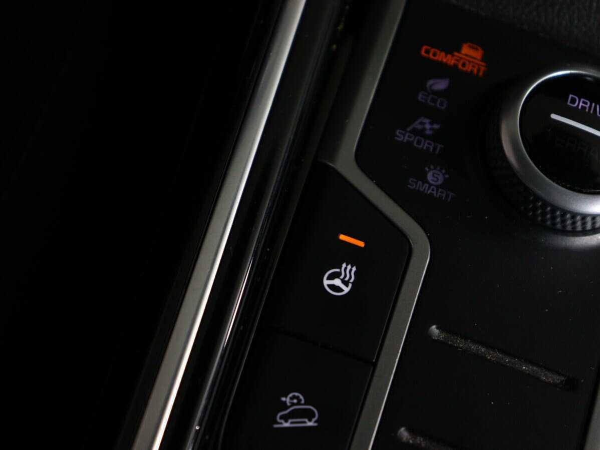 Купить Kia Sorento с пробегом. Фото: #19