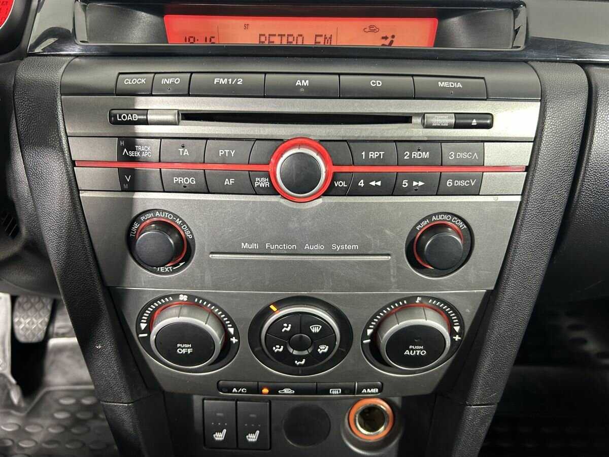 Купить Mazda 3 с пробегом. Фото: #11