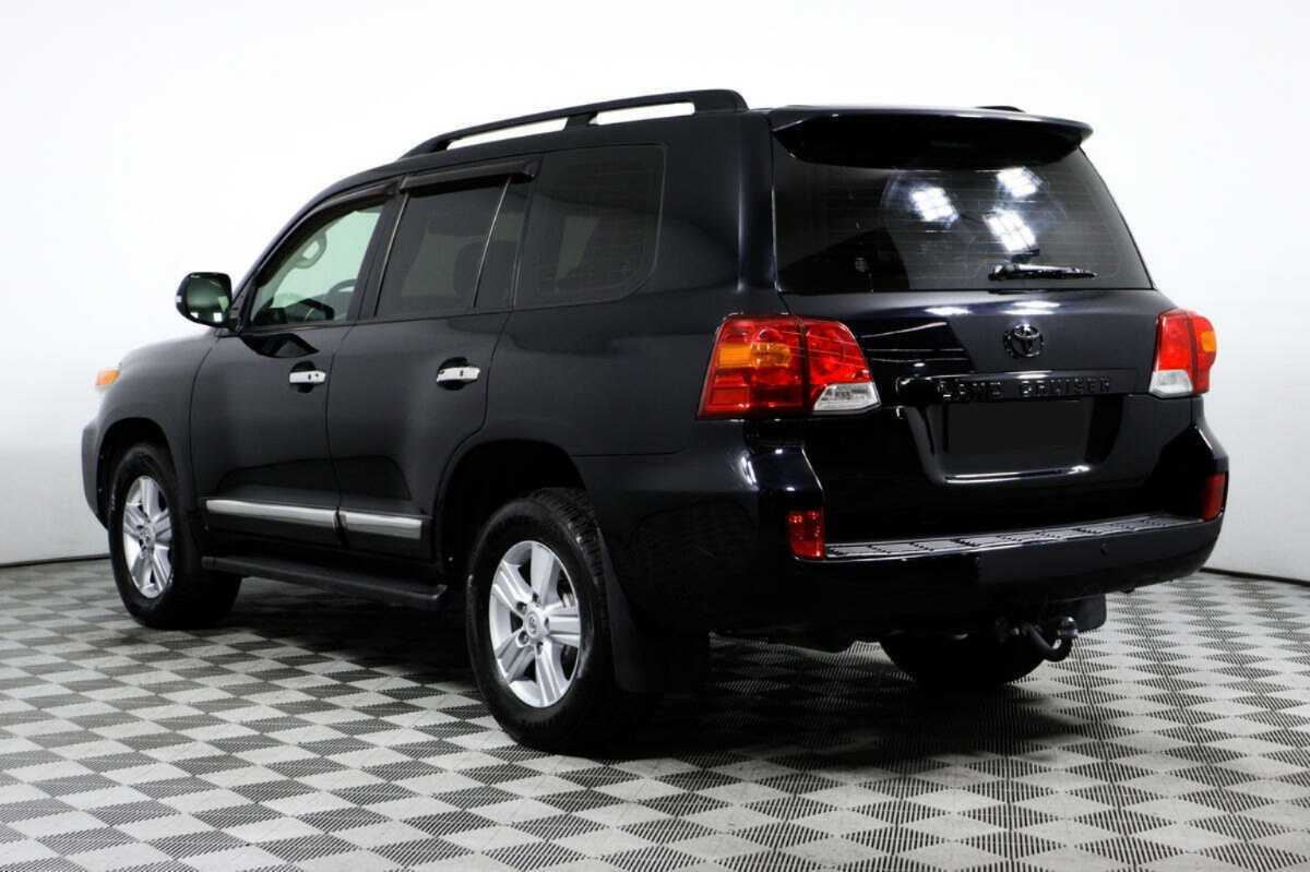 Купить Toyota Land Cruiser с пробегом. Фото: #6