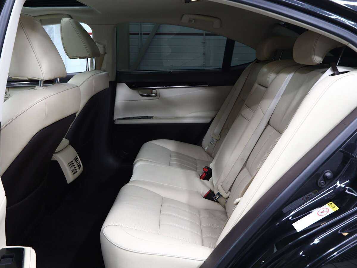 Купить Lexus ES с пробегом. Фото: #9