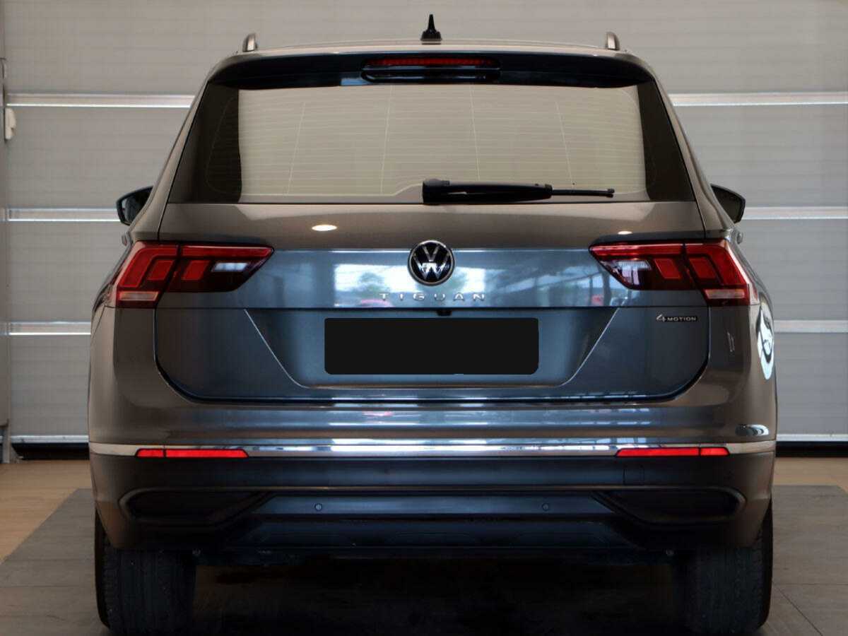 Купить Volkswagen Tiguan с пробегом. Фото: #4