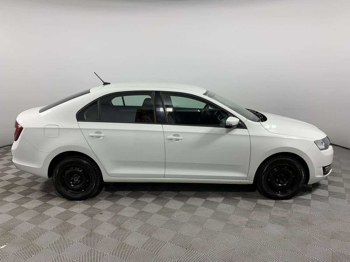 Купить Skoda Rapid с пробегом. Фото: #3