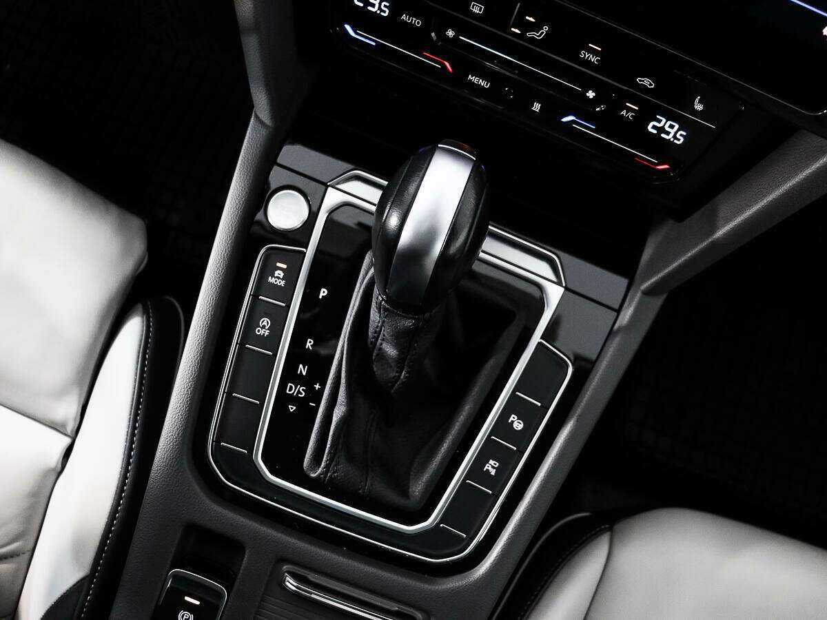 Купить Volkswagen Arteon с пробегом. Фото: #11