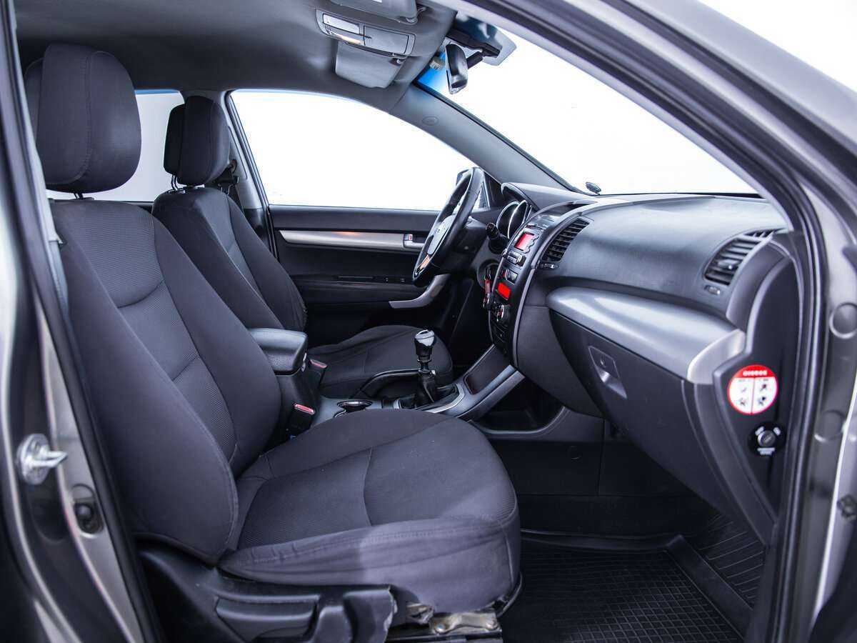 Купить Kia Sorento с пробегом. Фото: #15