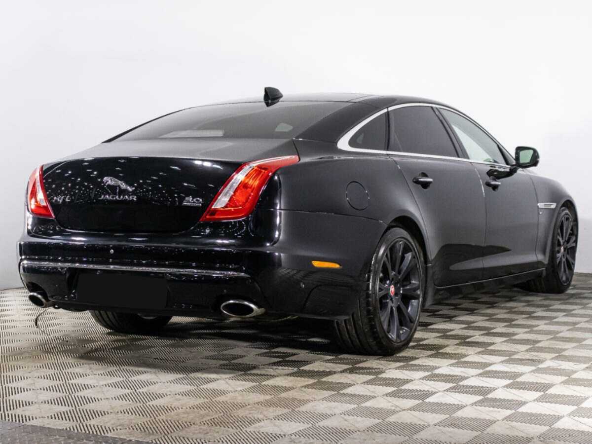 Купить Jaguar XJ с пробегом. Фото: #4