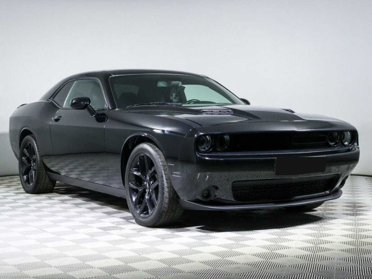 Купить Dodge Challenger с пробегом. Фото: #2