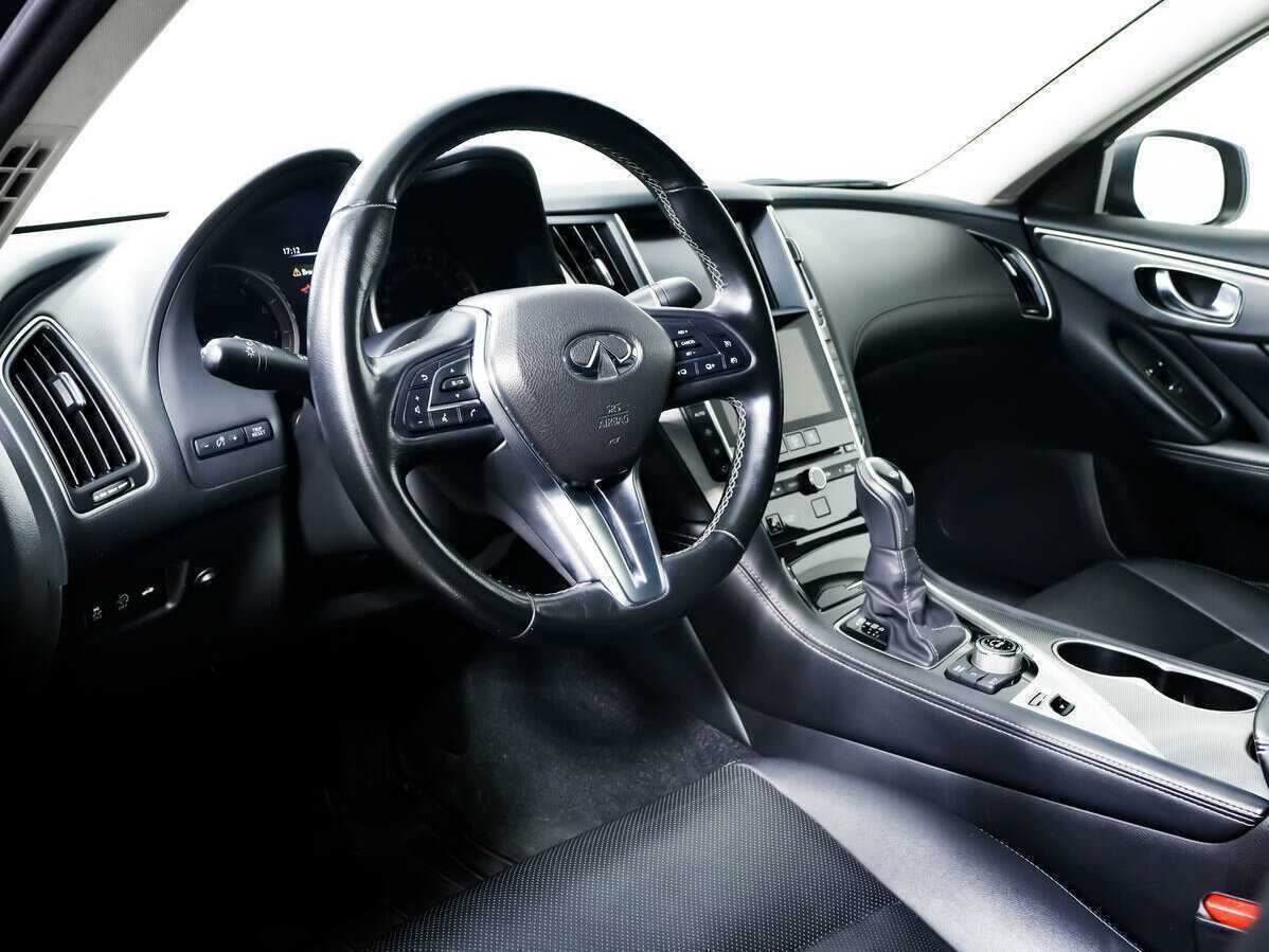 Купить Infiniti Q50 с пробегом. Фото: #12