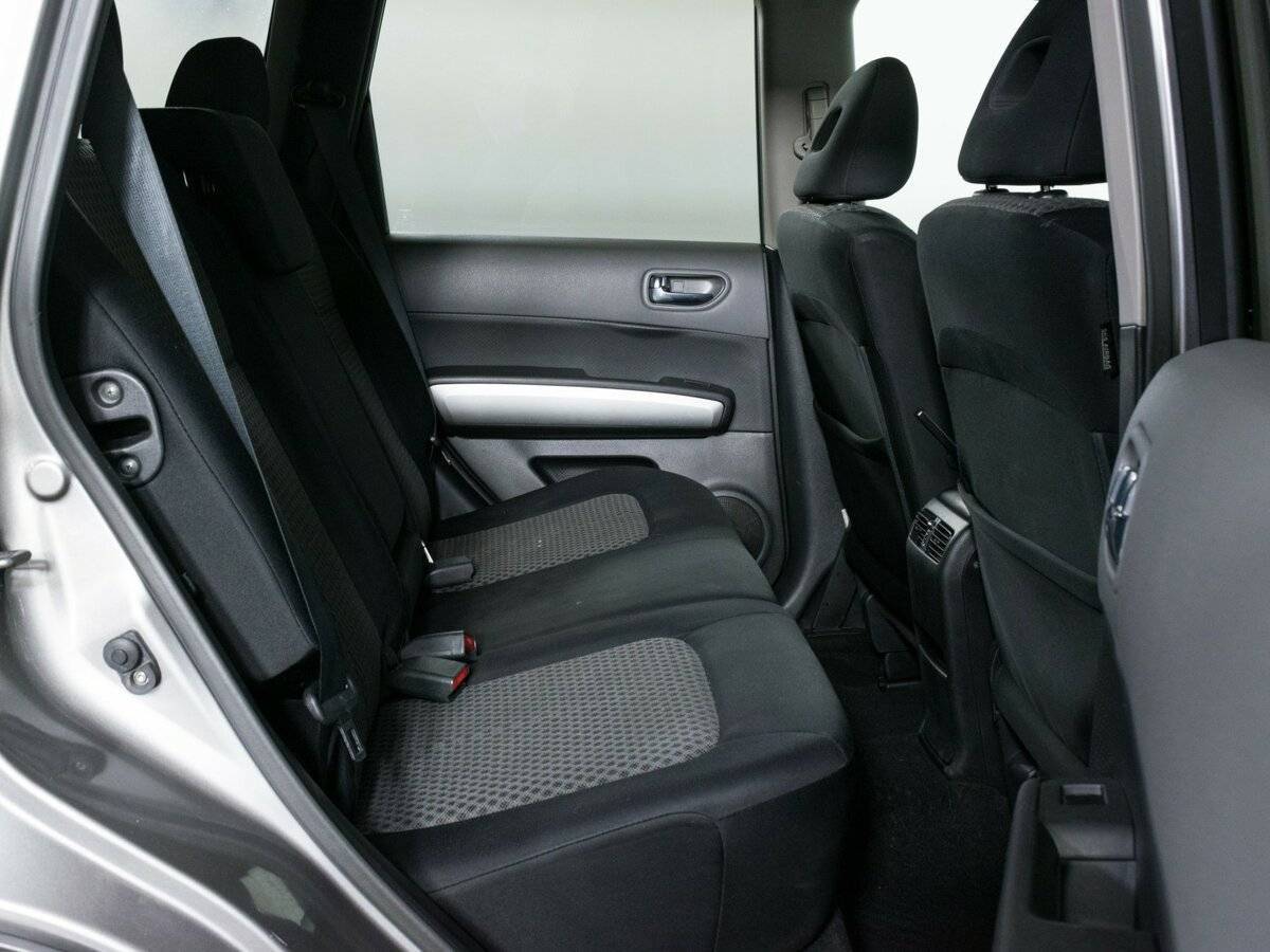 Купить Nissan X-Trail с пробегом. Фото: #8