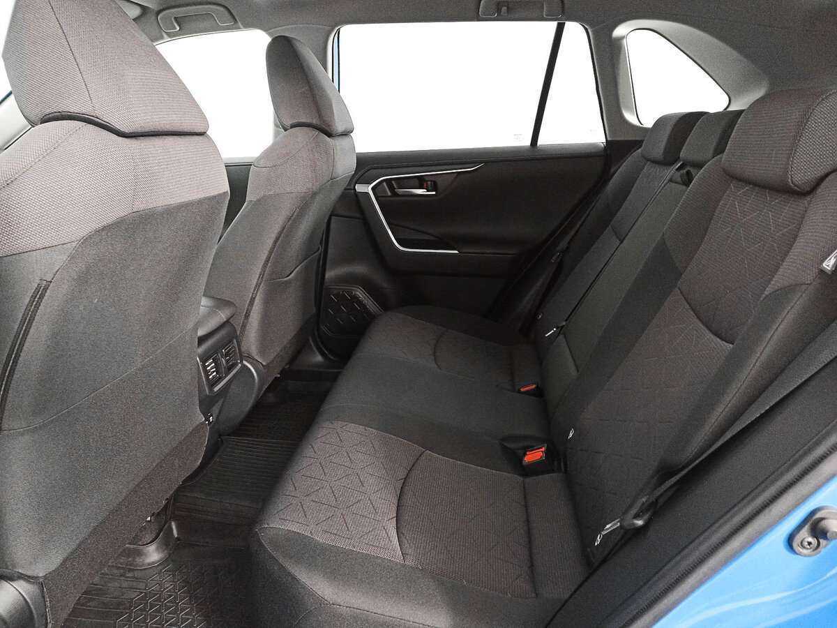 Купить Toyota RAV4 с пробегом. Фото: #9