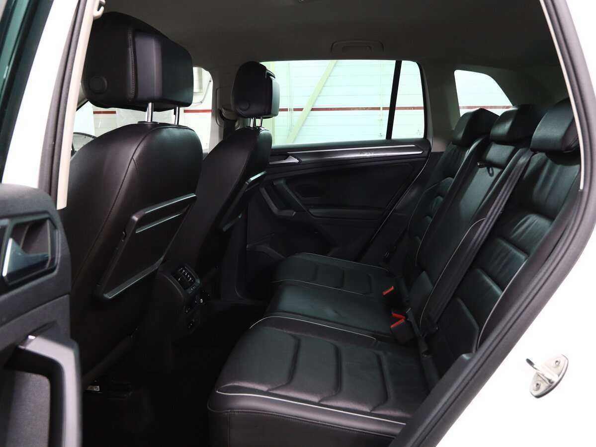 Купить Volkswagen Tiguan с пробегом. Фото: #11