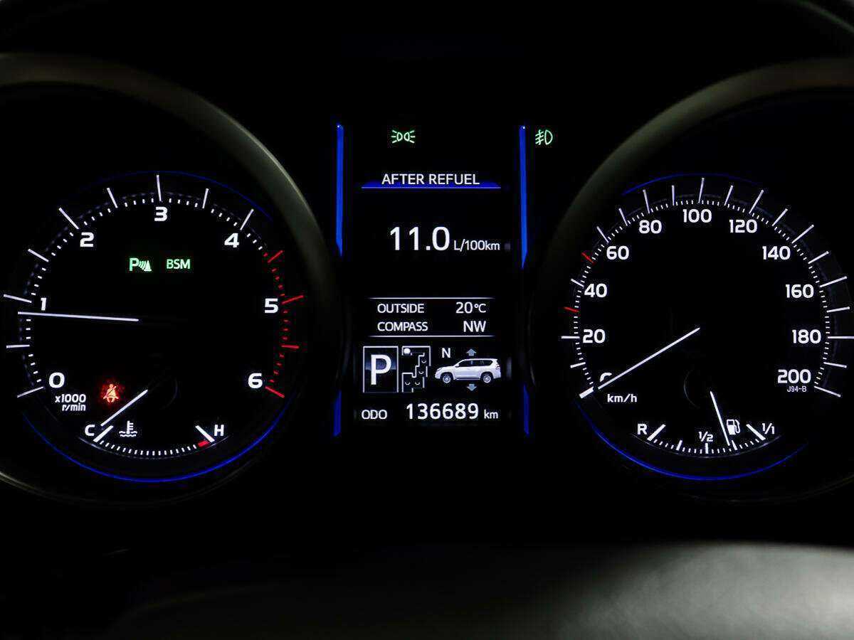 Купить Toyota Land Cruiser Prado с пробегом. Фото: #13