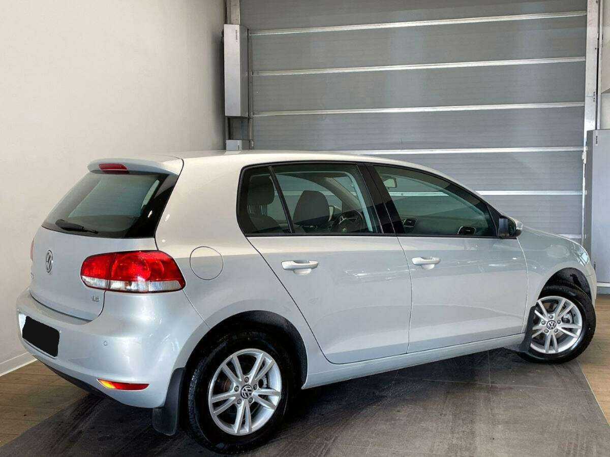 Купить Volkswagen Golf с пробегом. Фото: #3
