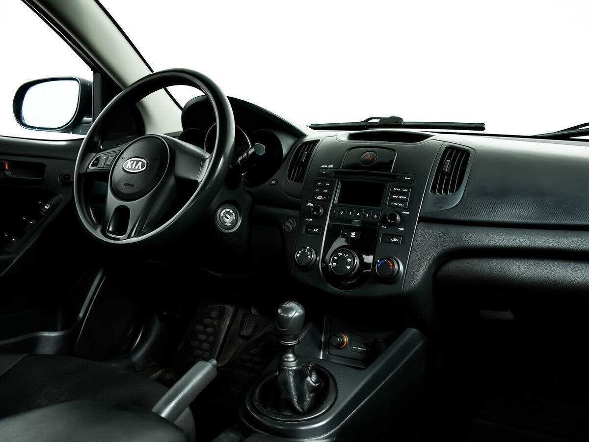 Купить Kia Cerato с пробегом. Фото: #8