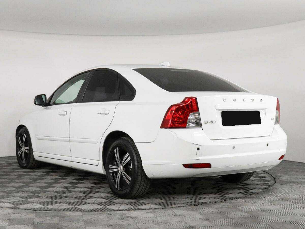 Купить Volvo S40 с пробегом. Фото: #3