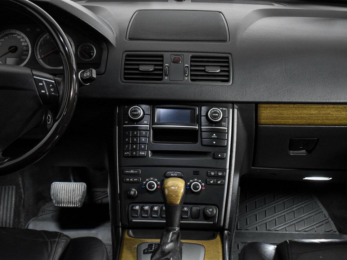 Купить Volvo XC90 с пробегом. Фото: #12