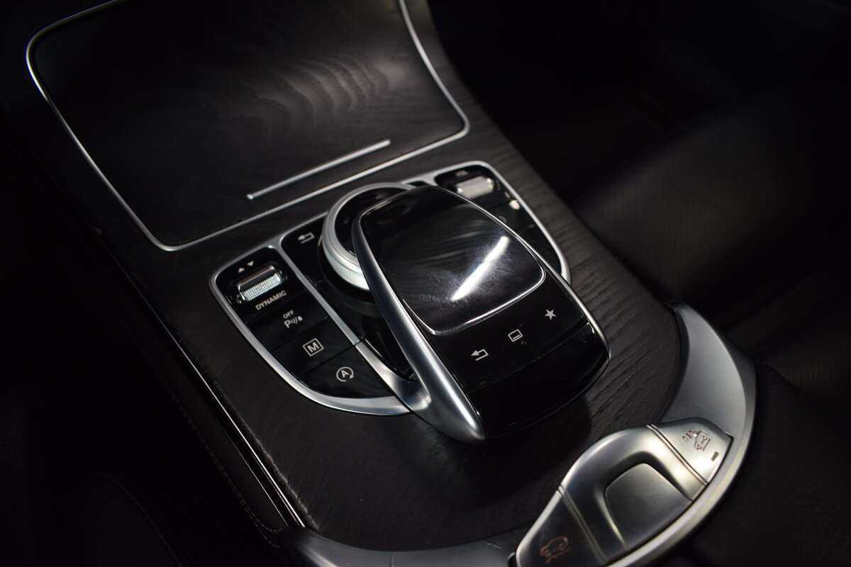 Купить Mercedes-Benz GLC с пробегом. Фото: #18