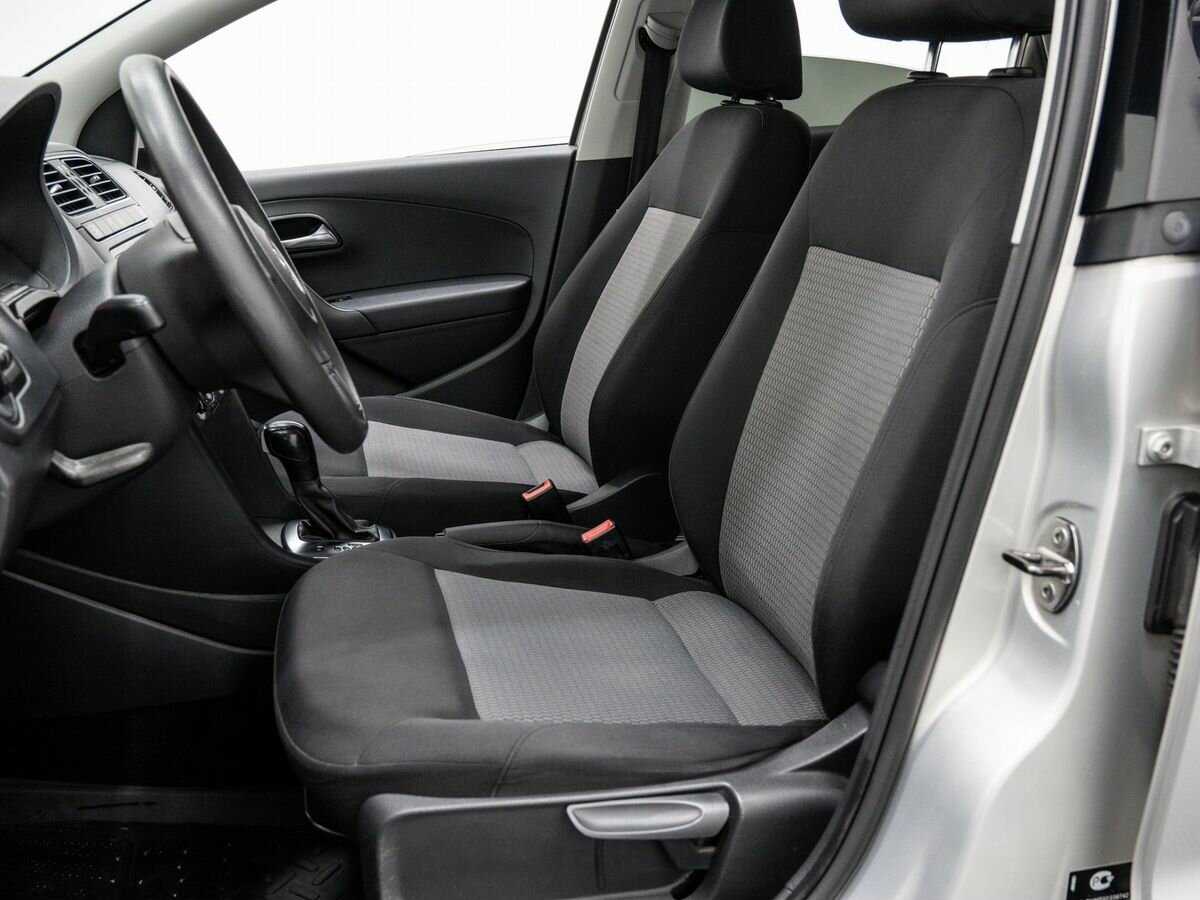 Купить Volkswagen Polo с пробегом. Фото: #12