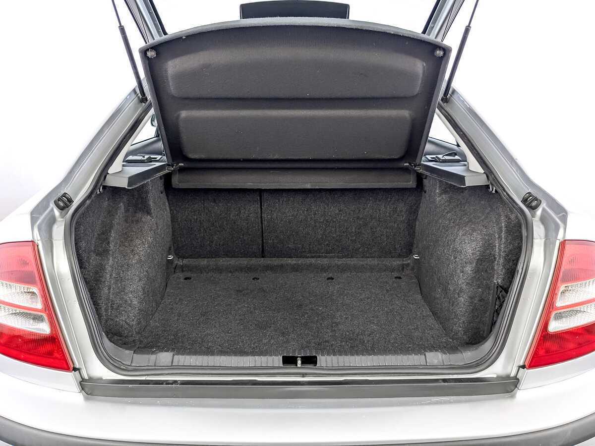 Купить Skoda Octavia с пробегом. Фото: #9