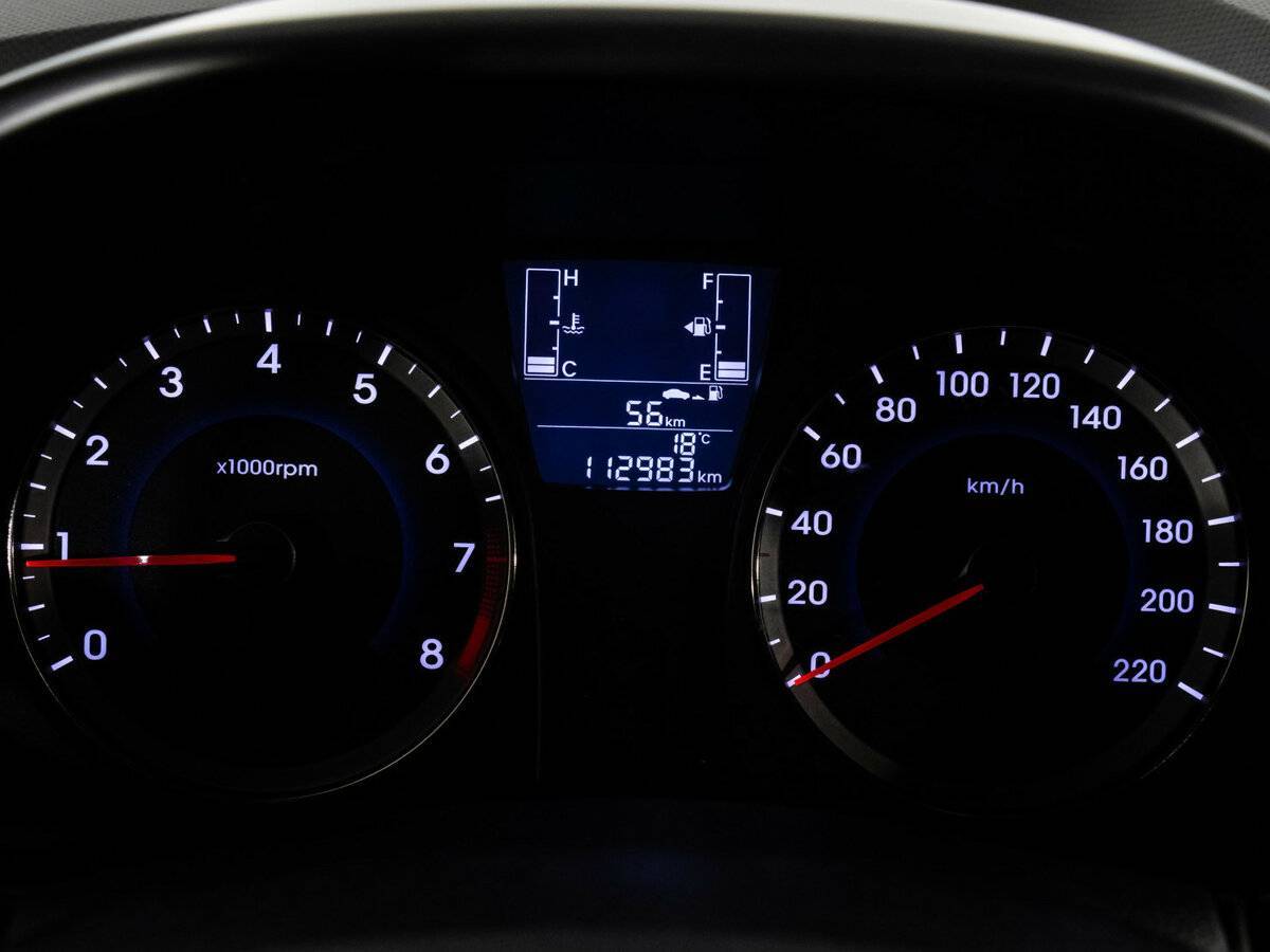 Купить Hyundai Solaris с пробегом. Фото: #12