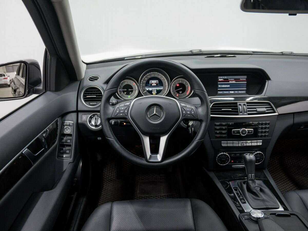 Купить Mercedes-Benz C-Класс с пробегом. Фото: #10