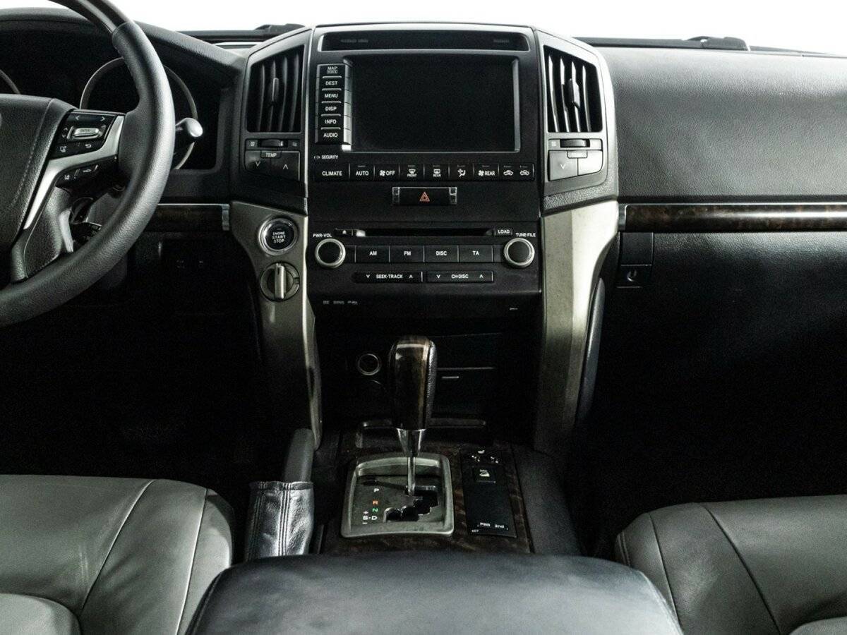 Купить Toyota Land Cruiser с пробегом. Фото: #13