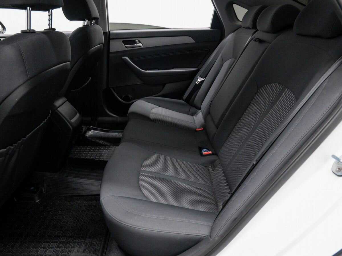 Купить Hyundai Sonata с пробегом. Фото: #11