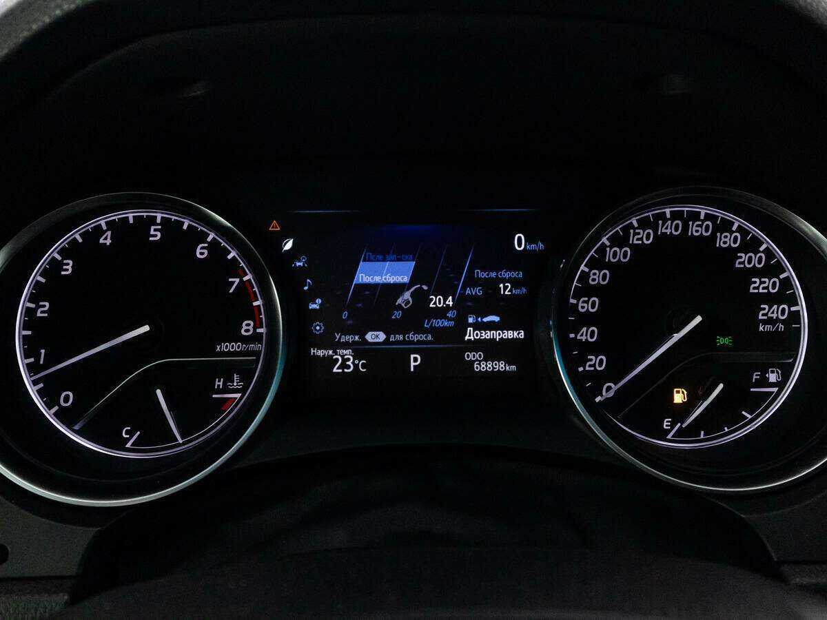 Купить Toyota Camry с пробегом. Фото: #11