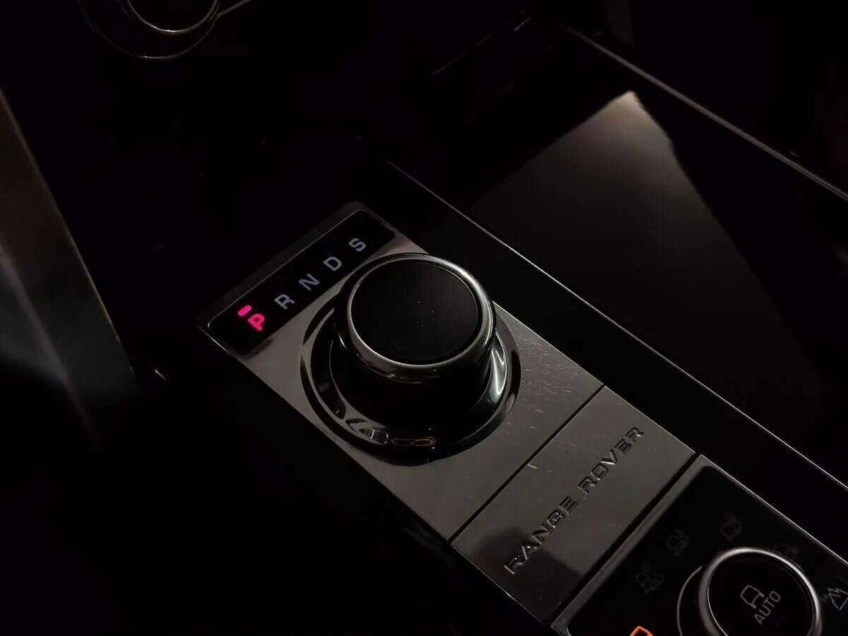 Купить Land Rover Range Rover с пробегом. Фото: #25