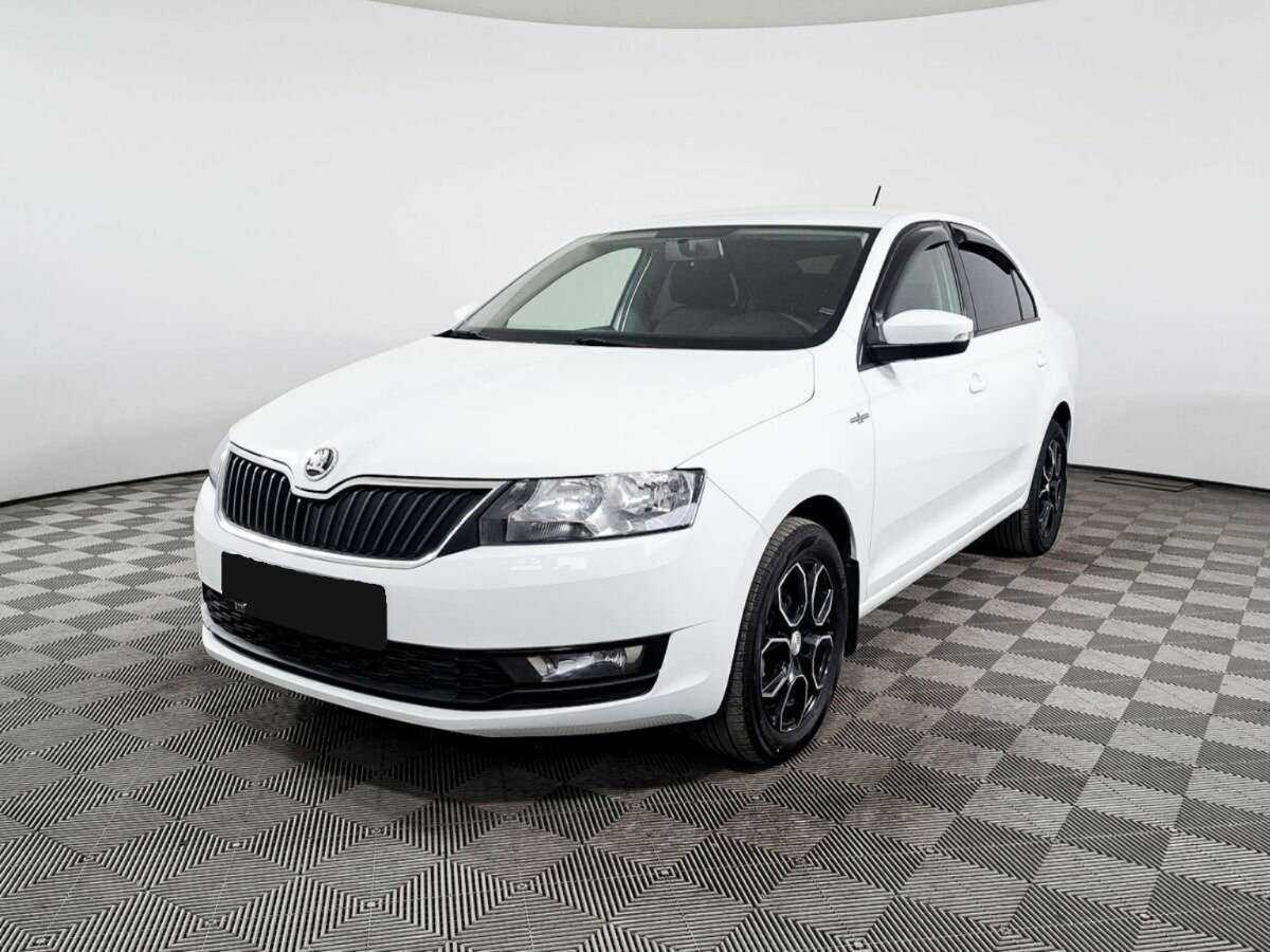 Купить Skoda Rapid с пробегом. Посмотреть фото