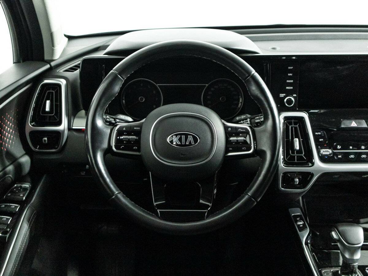 Купить Kia Sorento с пробегом. Фото: #26
