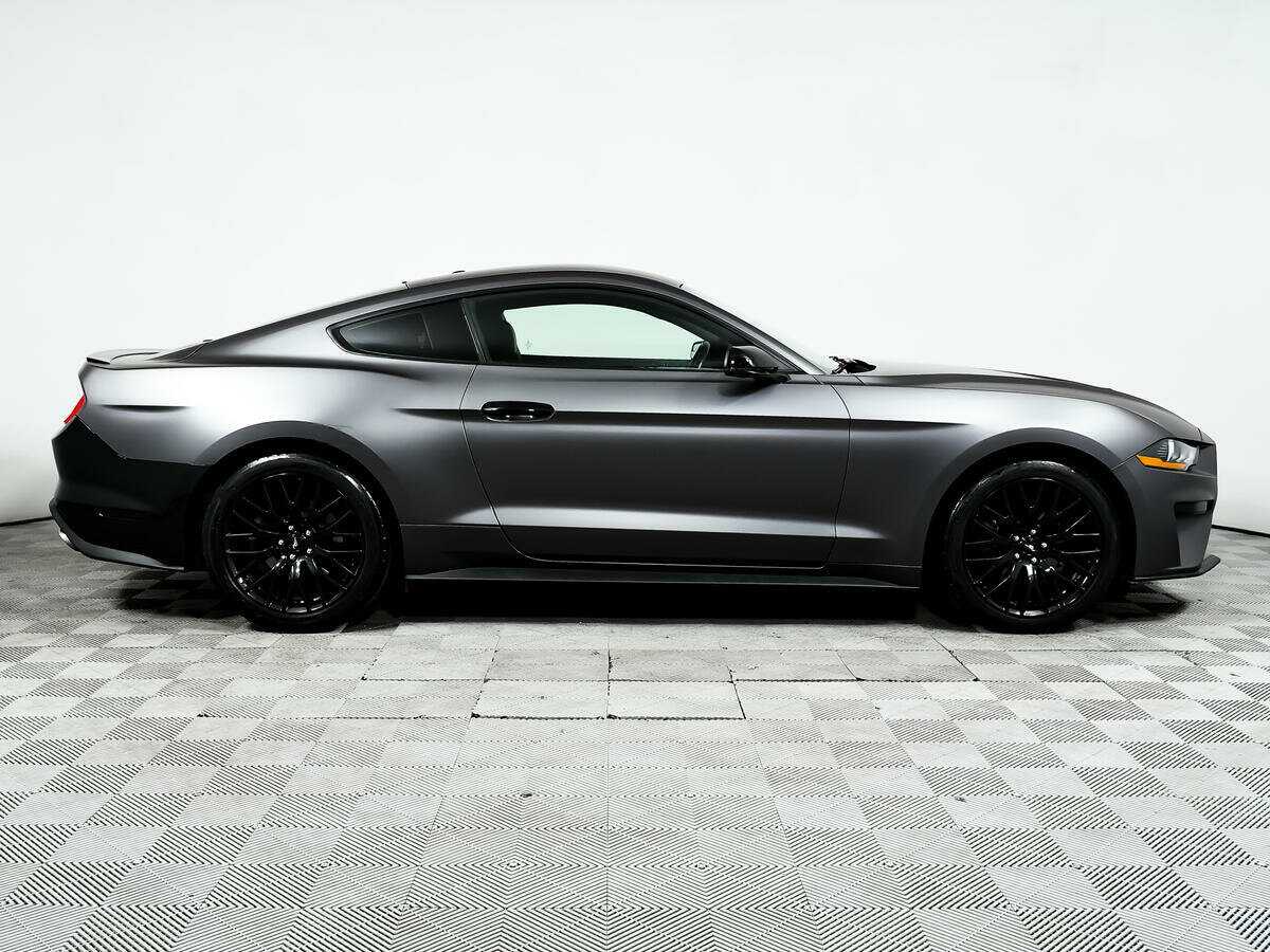 Купить Ford Mustang с пробегом. Фото: #3