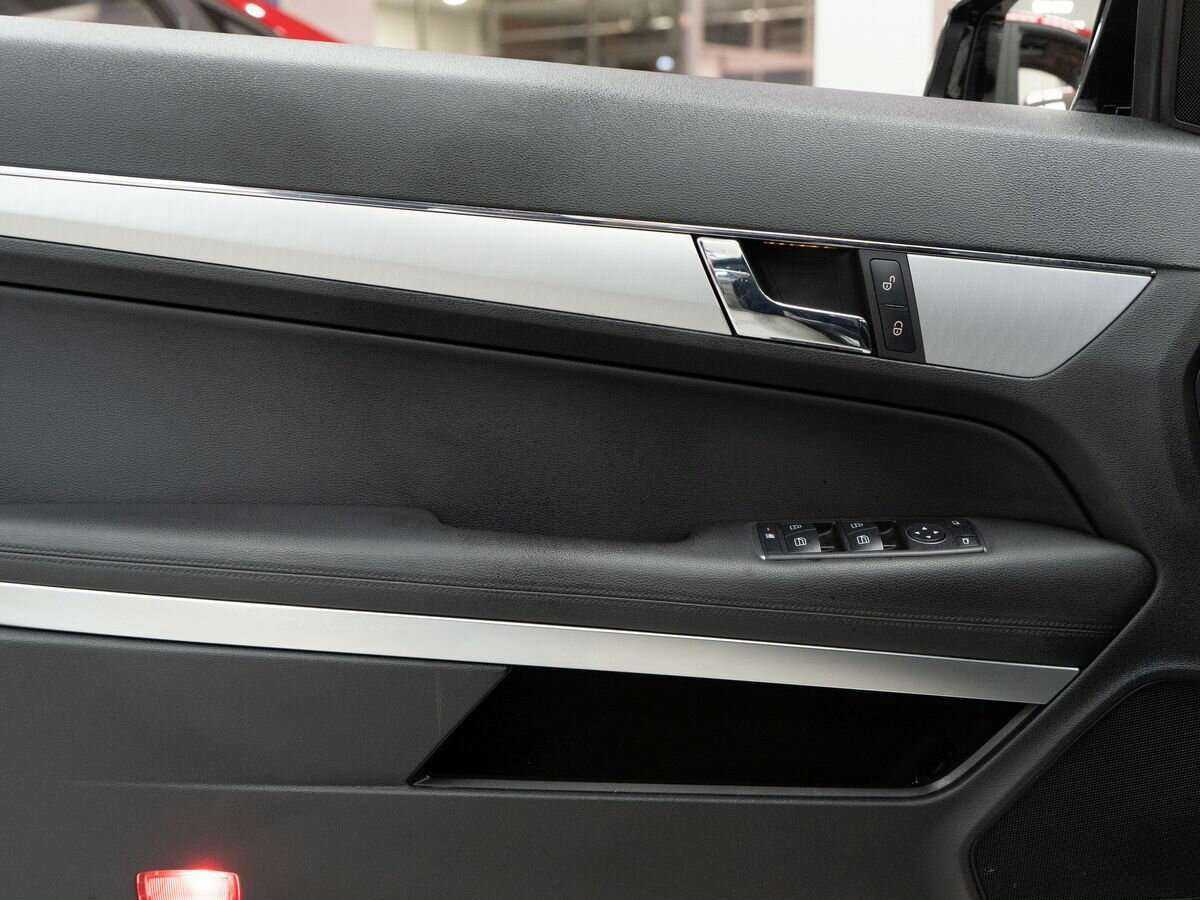 Купить Mercedes-Benz E-Класс с пробегом. Фото: #13