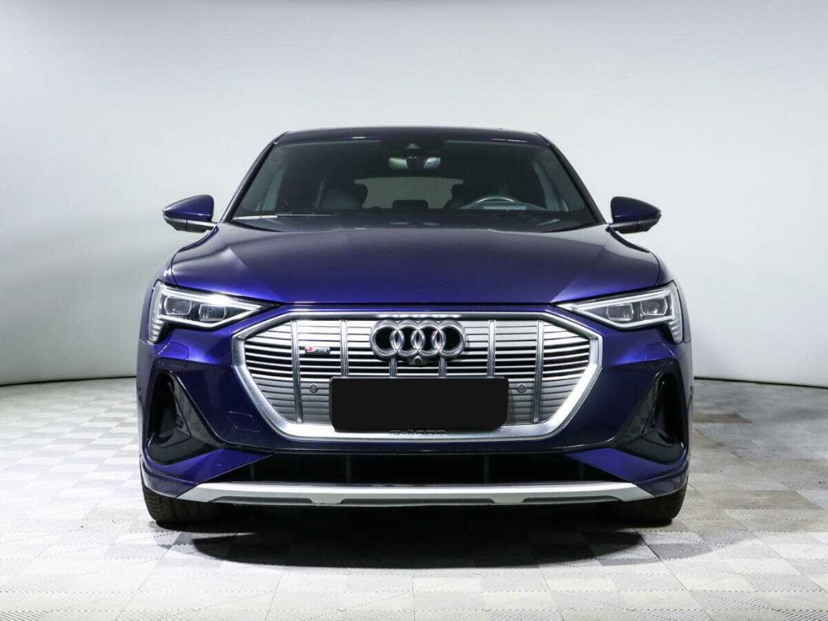 Купить Audi e-tron с пробегом. Фото: #1