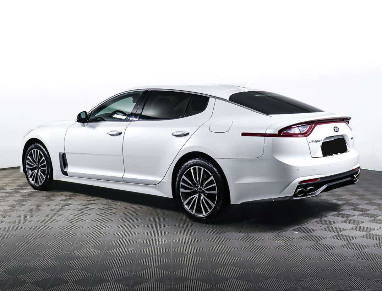 Купить Kia Stinger с пробегом. Фото: #6