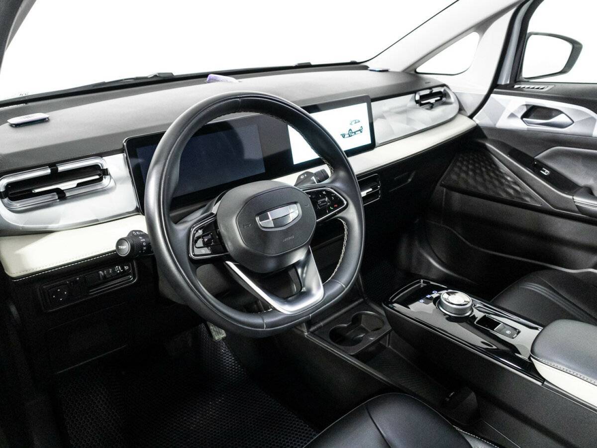 Купить Geely Geometry E с пробегом. Фото: #10