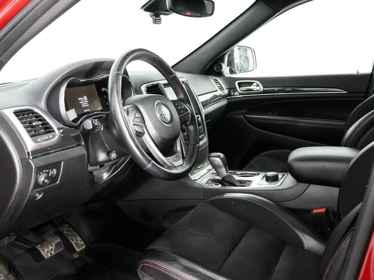 Купить Jeep Grand Cherokee с пробегом. Фото: #10
