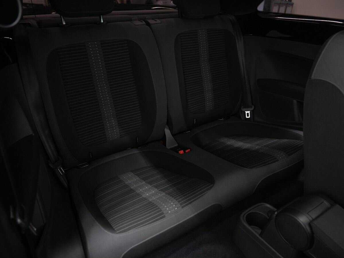 Купить Volkswagen Beetle с пробегом. Фото: #8