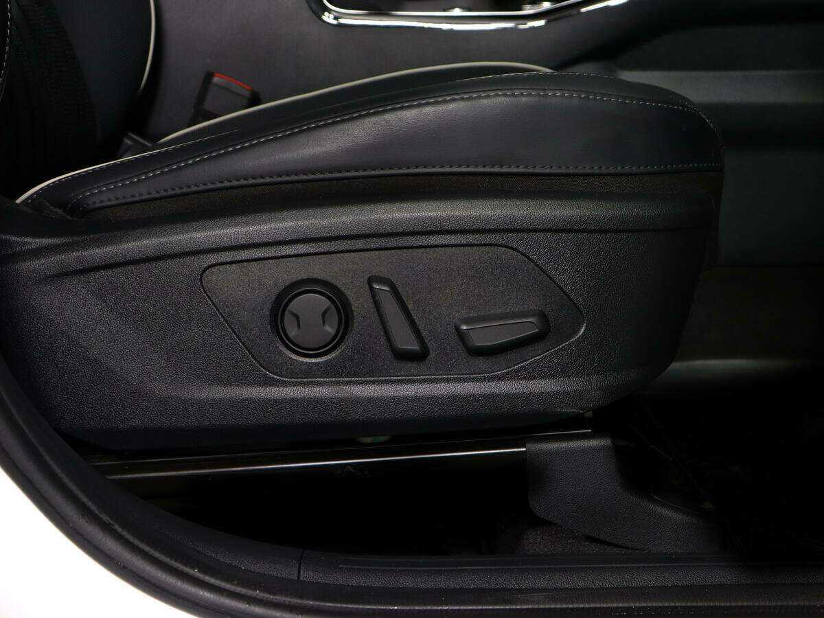 Купить Kia Sorento с пробегом. Фото: #22