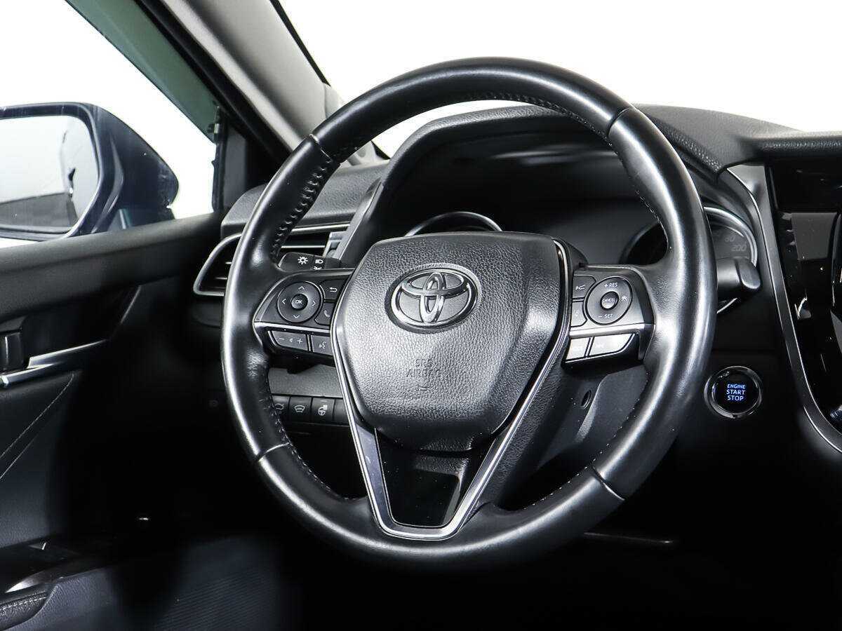 Купить Toyota Camry с пробегом. Фото: #14
