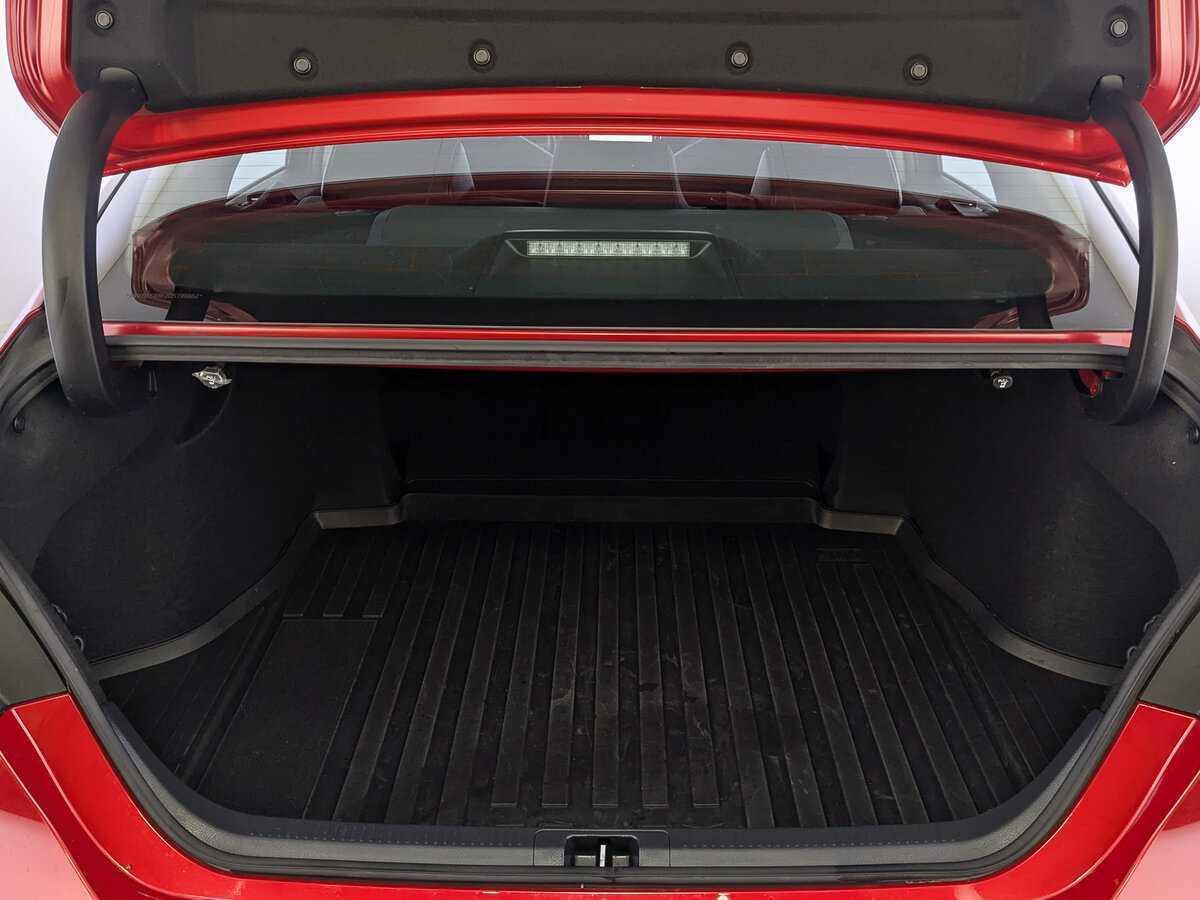 Купить Toyota Camry с пробегом. Фото: #9