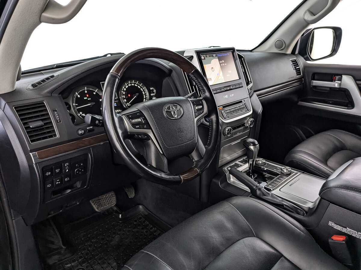 Купить Toyota Land Cruiser с пробегом. Фото: #14